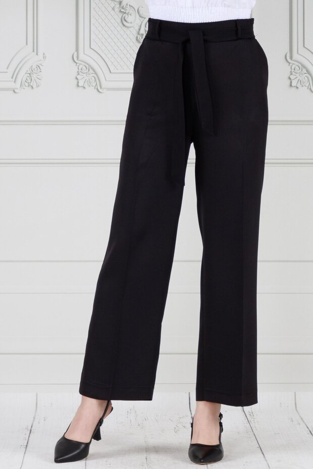 Tie-Waist Wide-Leg Trousers-Black