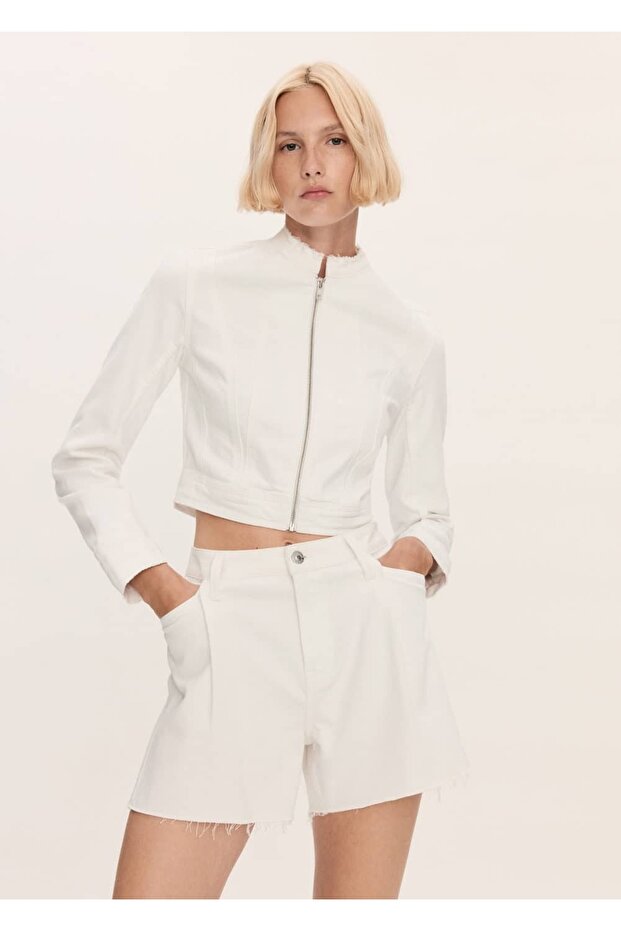 Paçaları dikişsiz denim şort - 1