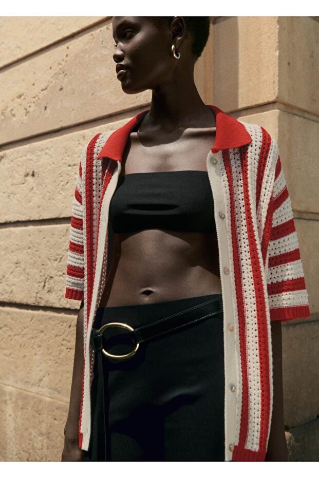 Strukturierte, kurze Bluse - 6