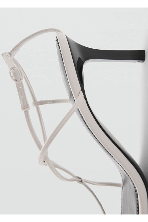 Çapraz bantlı sandalet - 8