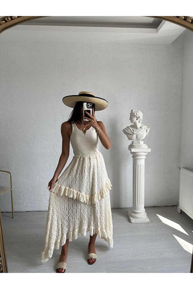 Fusta cu volane crem - 5