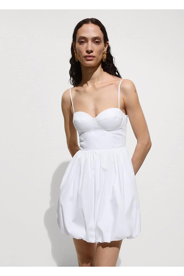 Kısa evaze elbise - 1