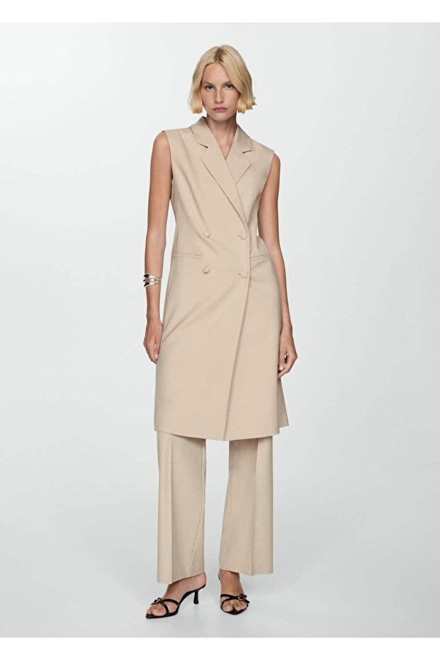 Gerade geschnittene Hose mit Falten - 2