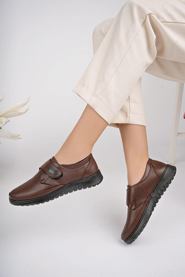 ARCH Garantált ortopéd talpú saroksarkú valódi bőr női cipő - 7