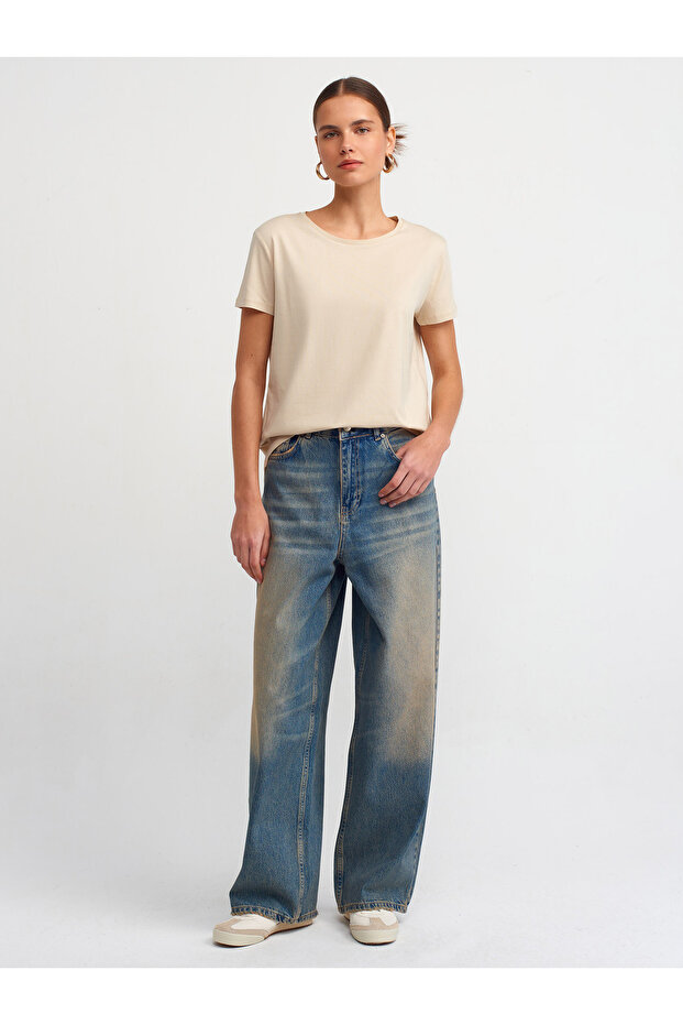 3471 تي شيرت أساسي برقبة دائرية مصنوع من القطن بنسبة 100% - لون بيج فاتح