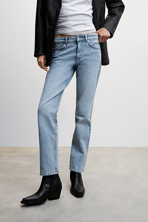 Medium-comfort straight jeans - 2