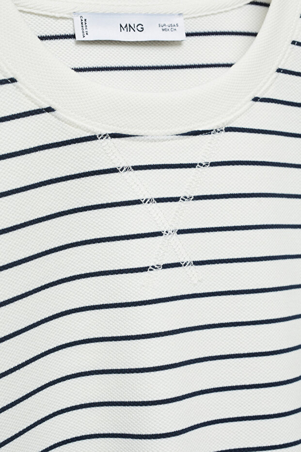 Csíkos pulóver - 10