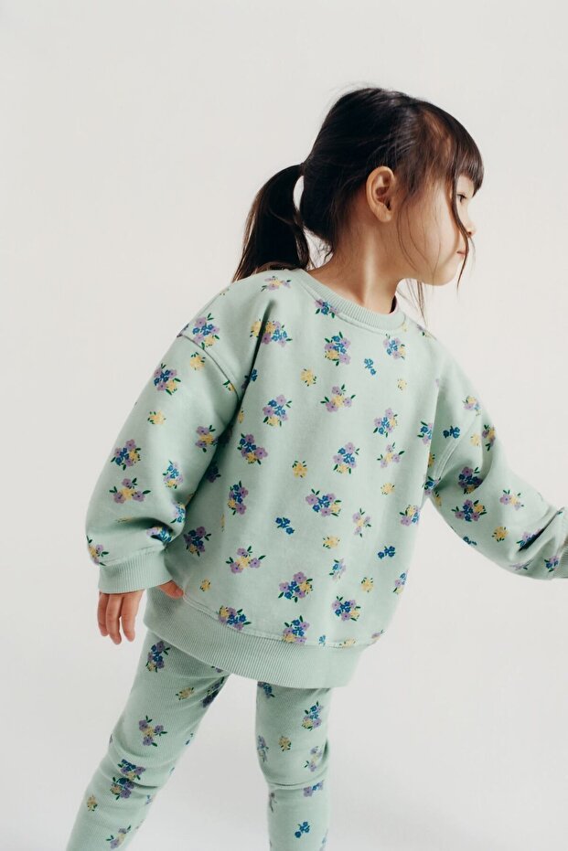 Green Floral Patterned Top and Bottom Set