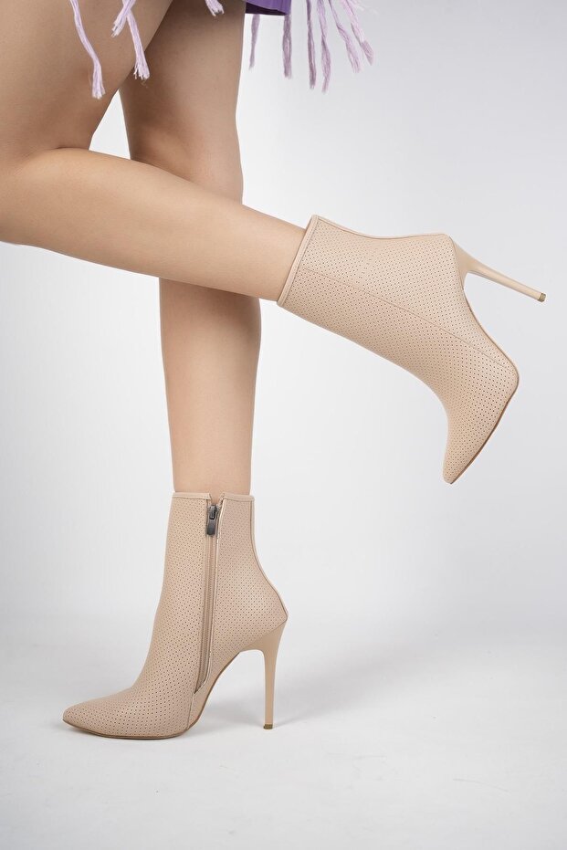 Hawaii Guaranteed Women's Perforated Pointed Toe Stylish Style and Comfortable Thin Heeled Summer Boots
