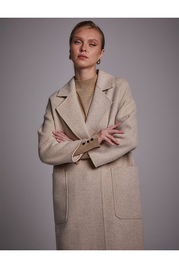 Premium Wool Coat with Deep Pockets - 4