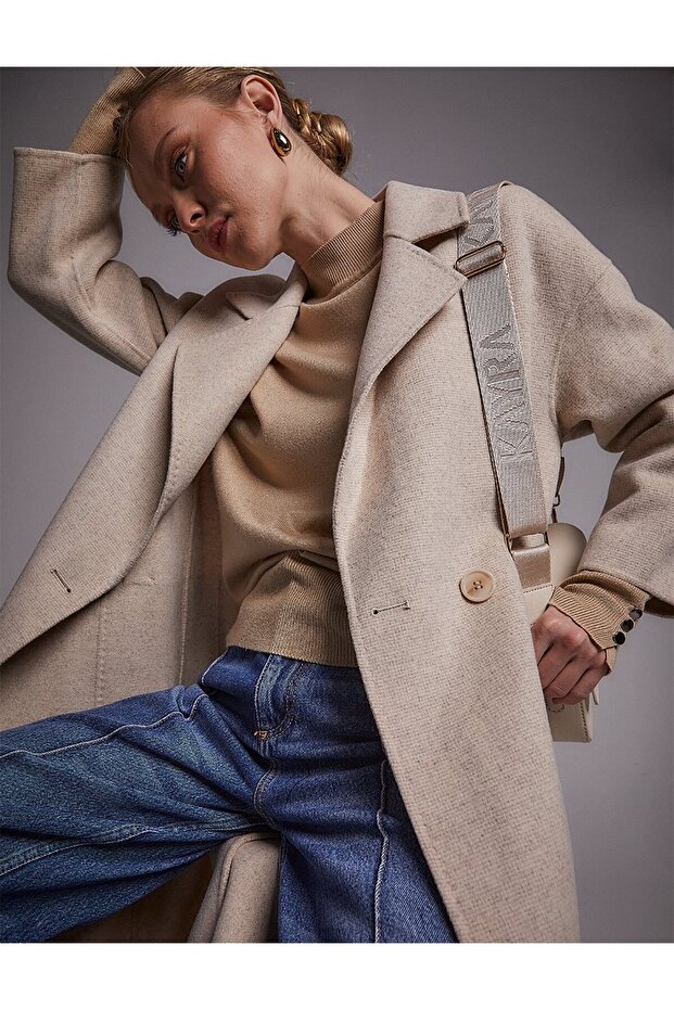 Premium Wool Coat with Deep Pockets - 5