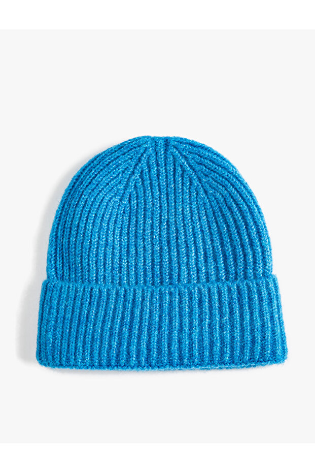 Elastic Knitted Beanie with Folded Edges