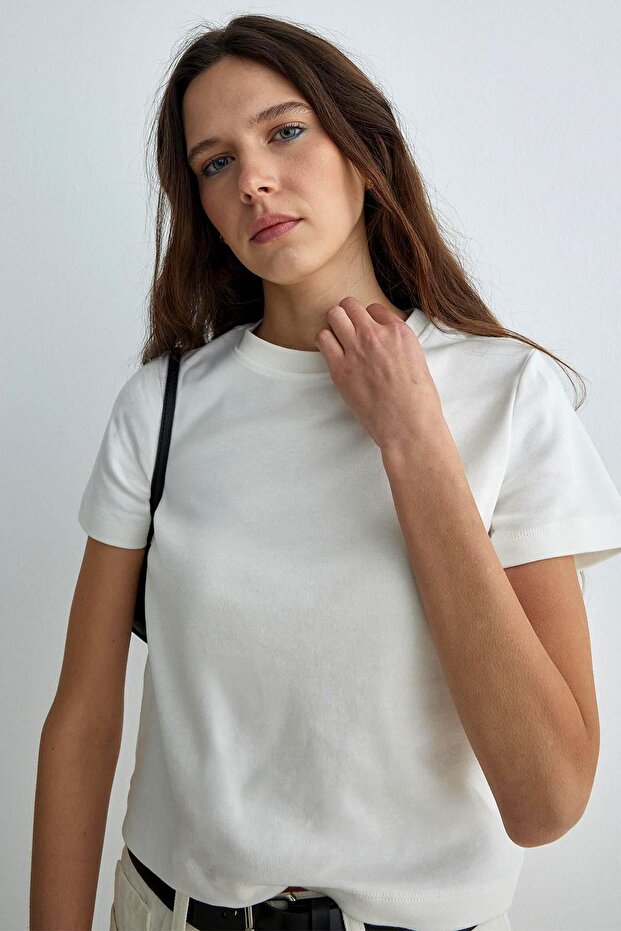 Ekru Comfy Basic Tişört - 8