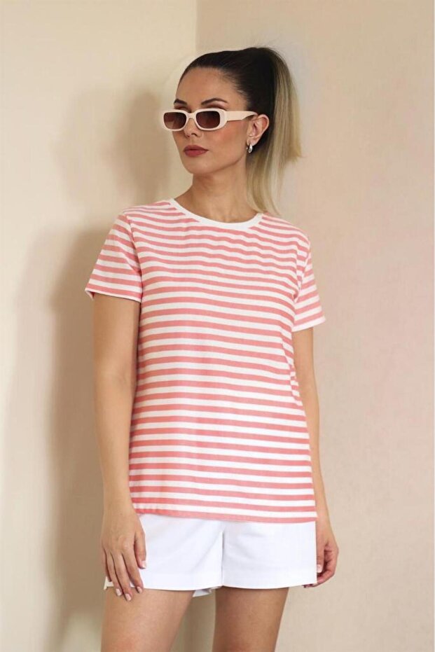 Kadın Pembe Beyaz Çizgili Basic T-shirt - 1