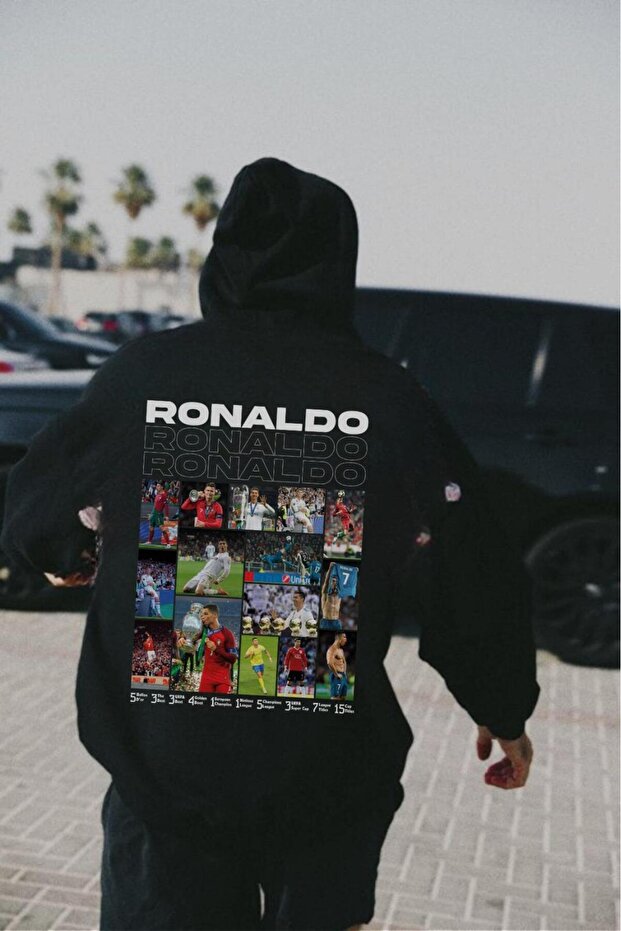 سويت شيرت بقلنسوة أسود مطبوع من MODESSY Ronaldo