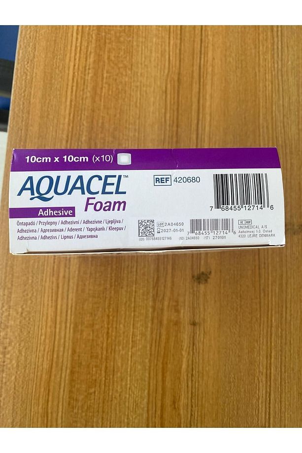 AQUACEL Foam Kendinden Yapışkanlı Hydrofiber Örtü 10x10cm - 5