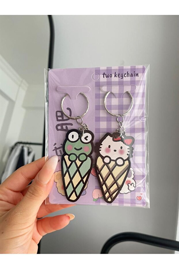 سلسلة مفاتيح هدية لطيفة مكونة من قطعتين من Kawaii Icecream