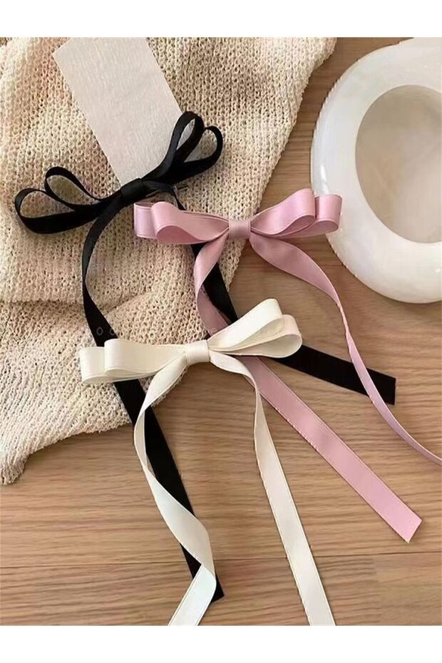 مشبك فيونكة بشريط من الساتان للسيدات