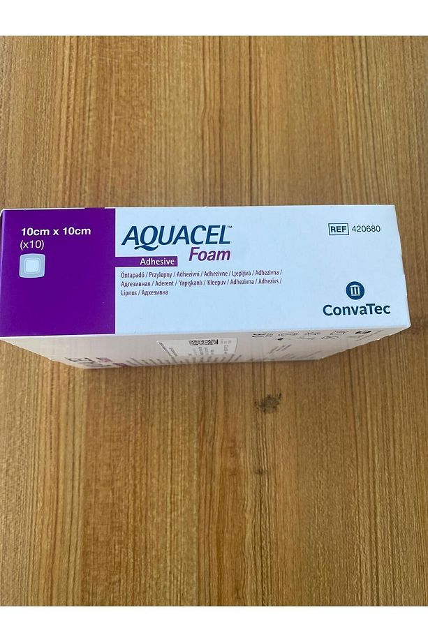 AQUACEL Foam Kendinden Yapışkanlı Hydrofiber Örtü 10x10cm - 4