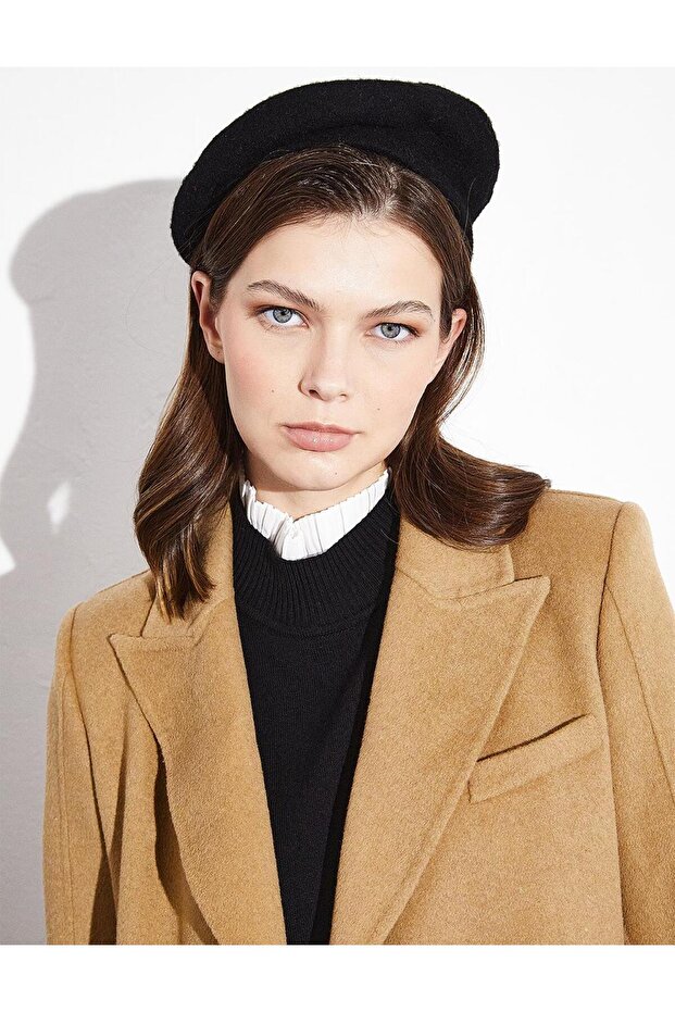 معطف من الصوف الفاخر بأزرار مزدوجة بلون الجمل - 5