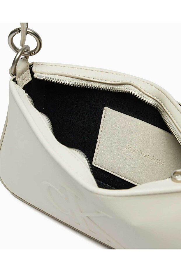 SCULPTED SHOULDER POUCH25 DEBOSS - 5