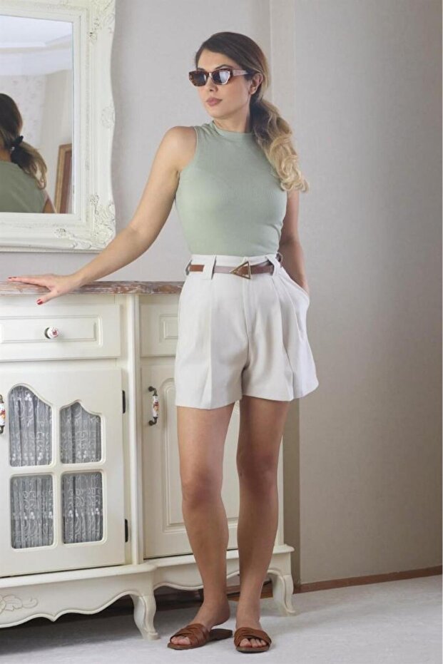 Kadın Dokulu Bej Şort - 3