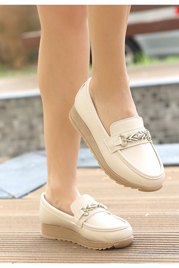 Feminine Touch Leyd White Skin Ballerina Shoes