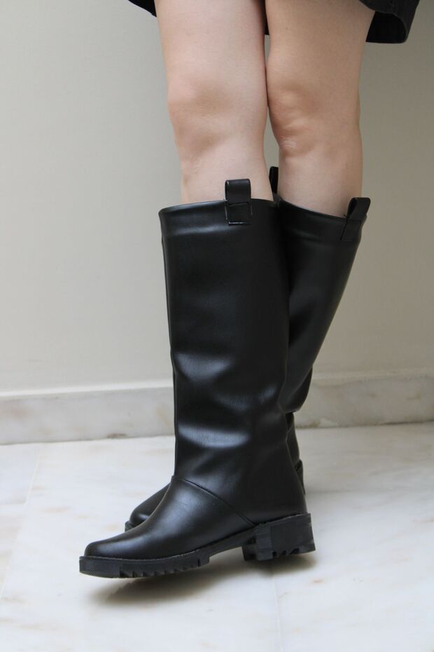 Non-Slip Sole Women's Black Leather Boots