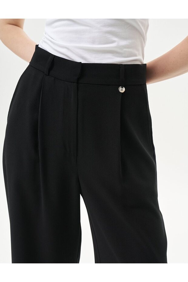 Pileli Cep Detaylı Basic Pantolon Siyah - 8