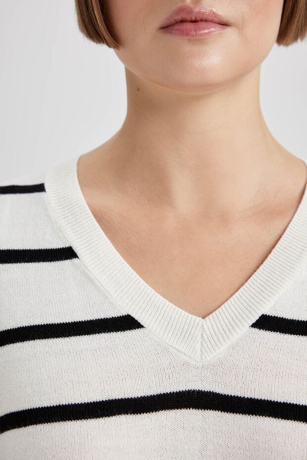 Regular Fit V Yaka Basic Düz Triko Kazak A2359ax23wn - 5