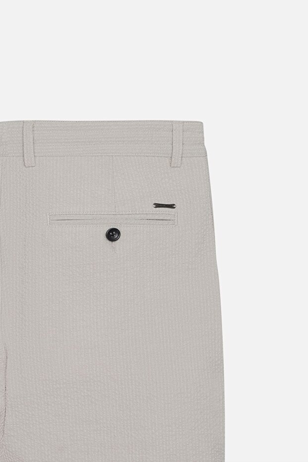 Erkek Bej Slim Fit Dar Kesim Yan Cepli Gofre Desenli Şort - 8