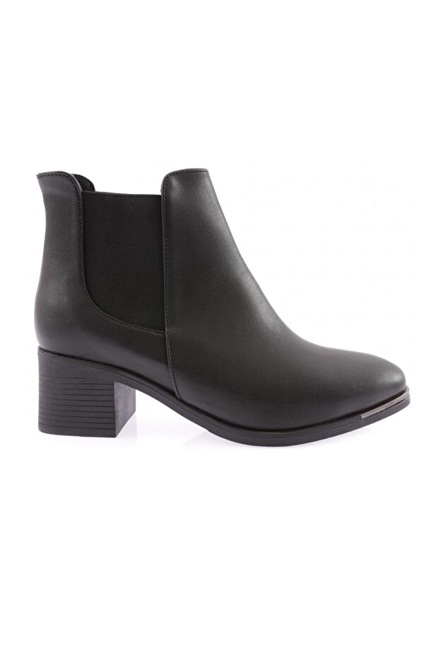 053 Women's Blunt Toe Ankle Boots with Elastic Sides and Heels Black