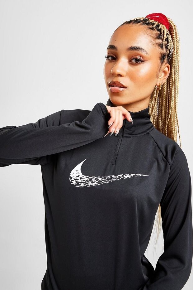 سويت شيرت Dri Fit Big Swoosh 1/4 بسحاب للتدريب والجري، قميص تدريب للجري باللون الأسود