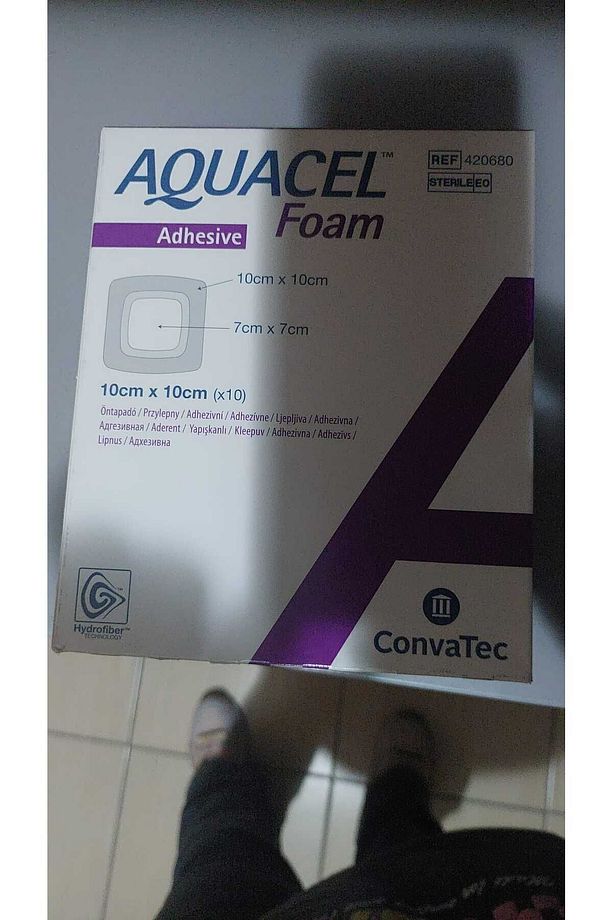 AQUACEL Foam Kendinden Yapışkanlı Hydrofiber Örtü 10x10cm - 6