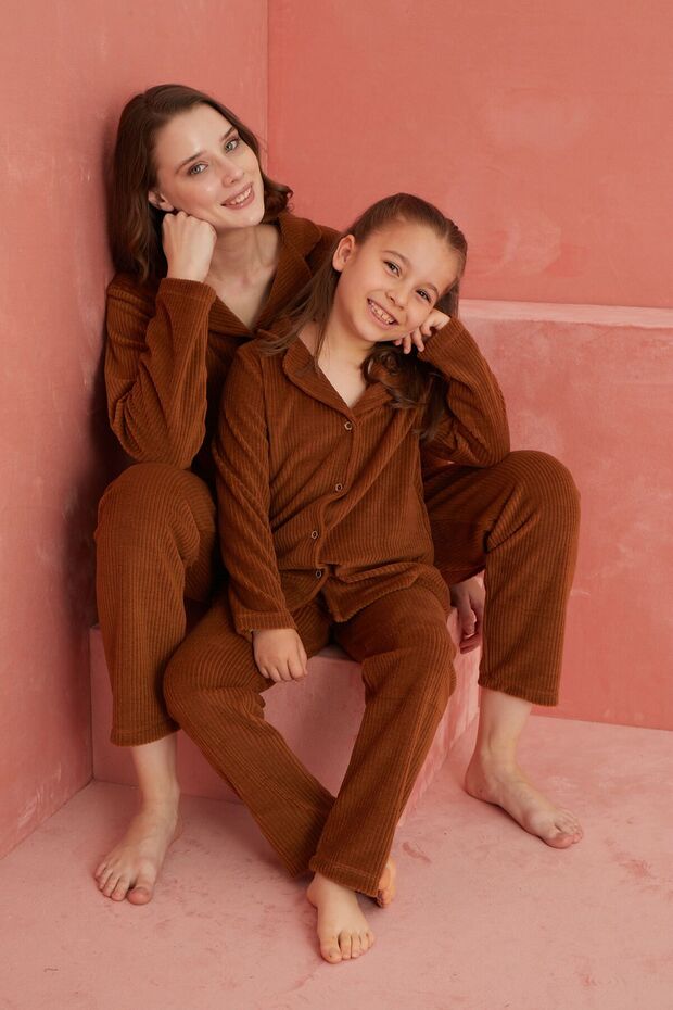 Kahve Düz Önden Düğmeli Polar Pijama Takım - 1