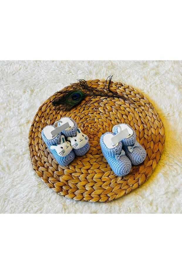 2-Piece Pink and White Ribbon and Rabbit Figured Knitwear Baby Girl Booties