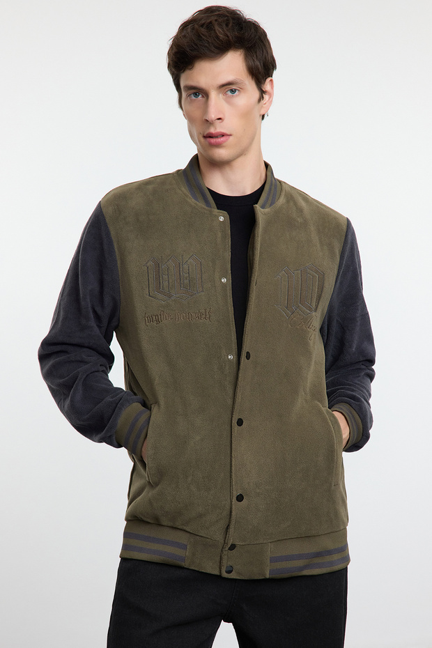 Haki Slim Fit Renk Blok Detaylı Polar Kışlık Ceket Mont TMNAW25MO00047