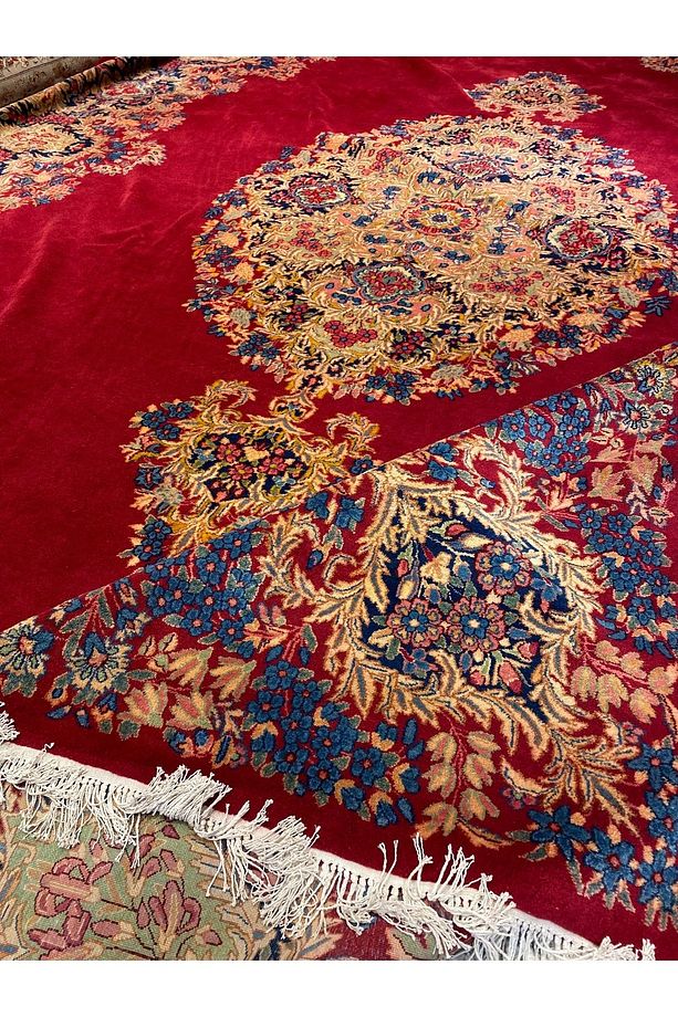 El Dokuma Iran Kirman Laver Halısı Imzalı Muazzam Bir Eserdir Ebat 4.50x3.50 - 4