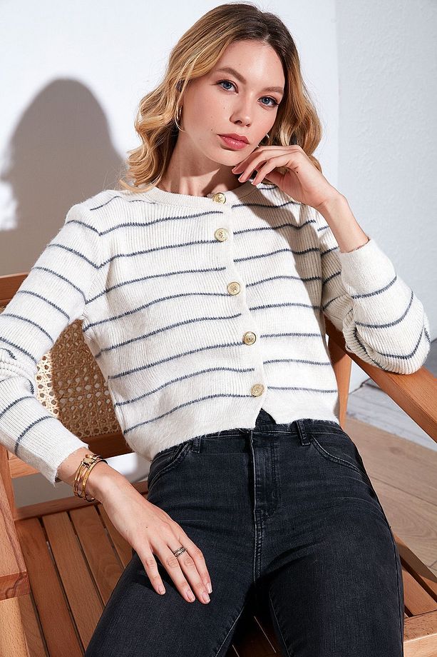 Standart Fit Çizgili Yumuşak Dokulu Crop Triko Hırka Hırka 4615551 - 1