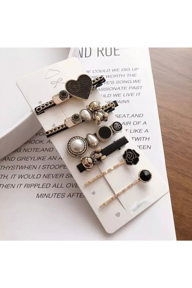 Luxury Crystal Stoned Gold Black Metal Brand Teddy Bear with Pearls and Rose Flowers Heart Side 6-Piece Buckle Set