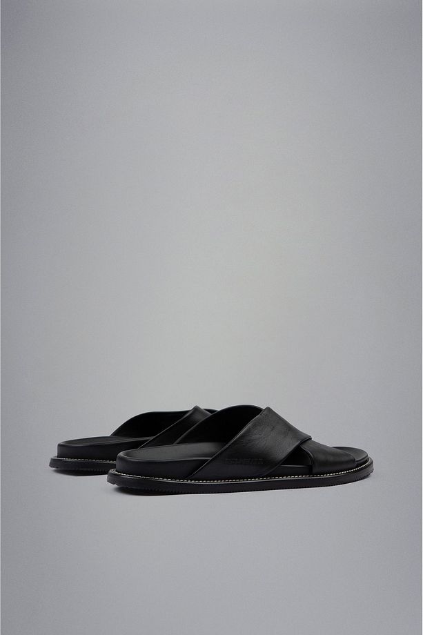 SLIPPERS - 2