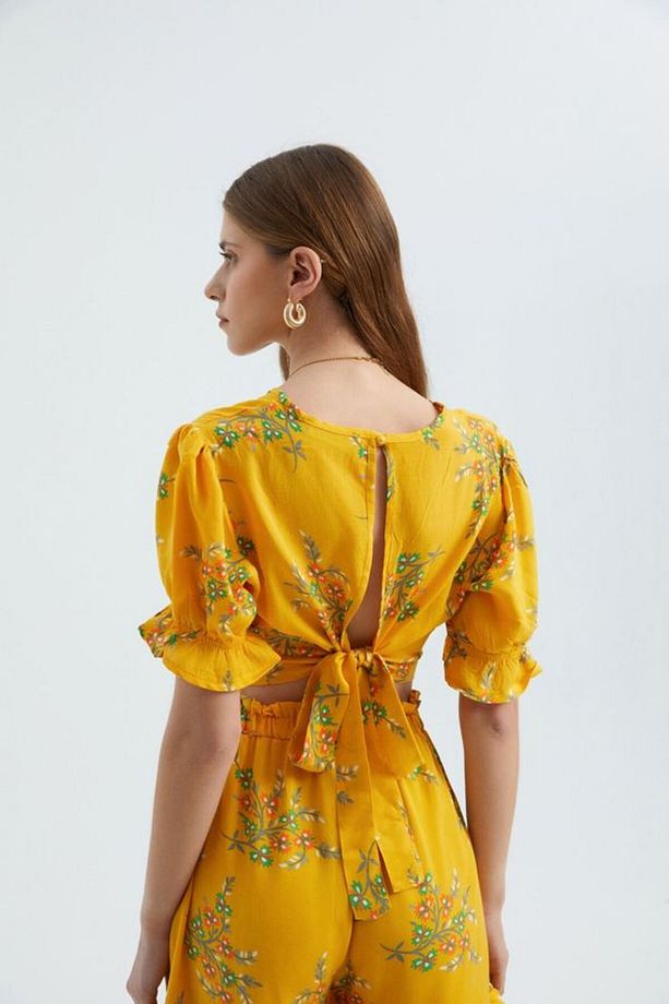 Çiçekli Surplice Yaka Kısa Kollu Crop Top - 4