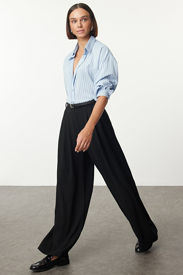 Siyah Kemerli Pilili Wide Leg/Extra Geniş Paça Dokuma Palazzo Pantolon TWOAW25PL00032 - 2