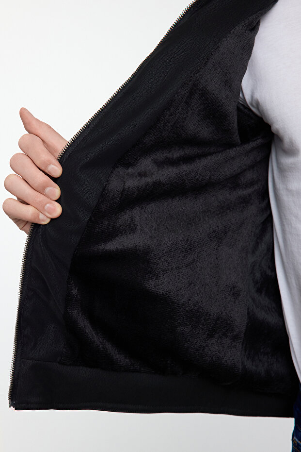 Siyah Slim Fit Fermuar Detaylı Deri Kışlık Rüzgara ve Suya Dayanıklı Biker Ceket Mont TMNAW25MO00046 - 3