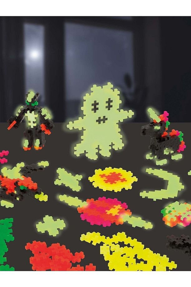 Plus - Plus Minecraft Temalı Kutuda Build and Glow - Glow in the Dark Lego Yapı Oyuncağı (360Parça) - 3