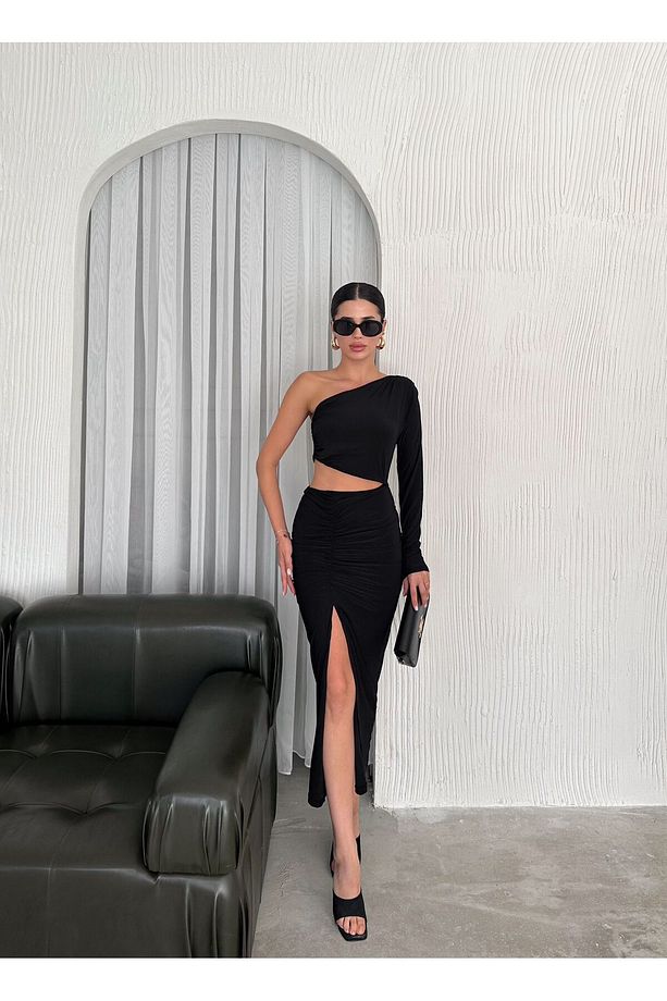 Bel Dekolteli Tek Kol Hafif Omuz Büzgülü Yırtmaçlı Drape Detaylı Astarlı Elbise - 6