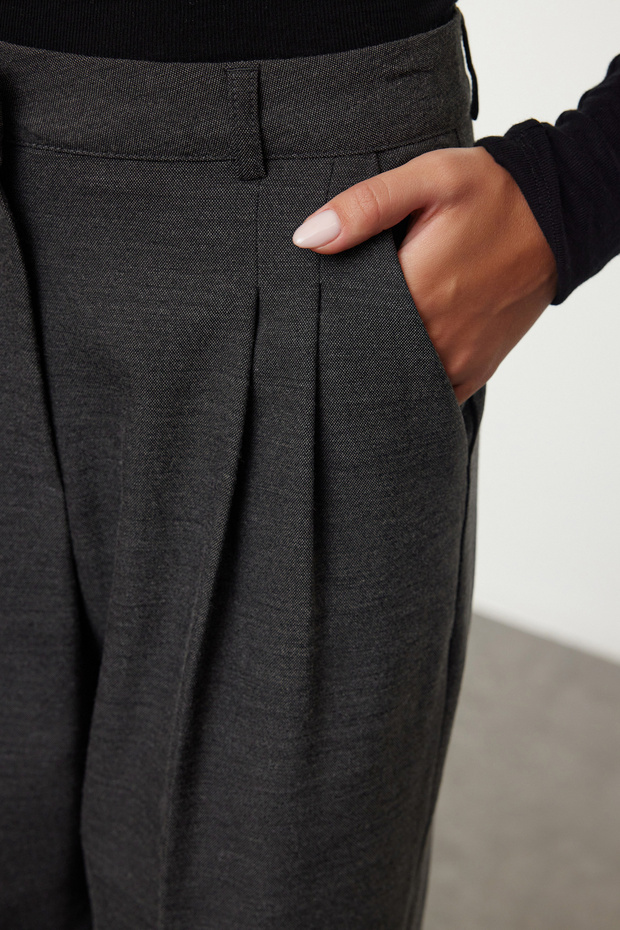 Siyah Straight/Düz Kesim Pilili Kumaş Dokuma Pantolon TWOAW23PL00401 - 5