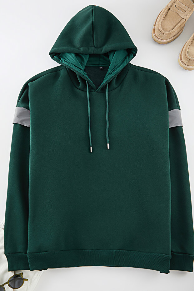 Veľká smaragdovo zelená fleecová mikina s kapucňou – reflexné detaily, oversize Tmnaw24ao00010 - 6