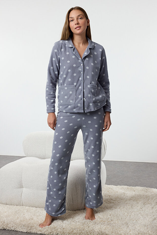 Gri Kış Temalı Cepli Polar Kışlık Örme Pijama Takımı THMAW25PT00071 - 2