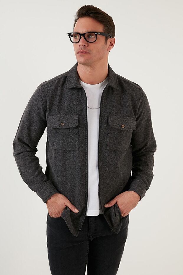 Double Pocket Zippered Slim Fit Winter Shirt Men's Shirt Cf21w112925